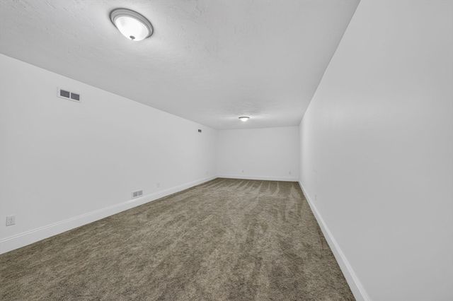 16 Pond Street, Carver, MA 02330