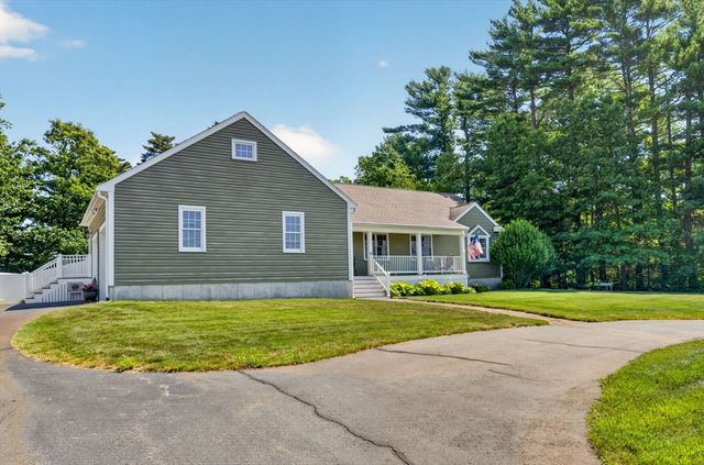 16 Pond Street, Carver, MA 02330