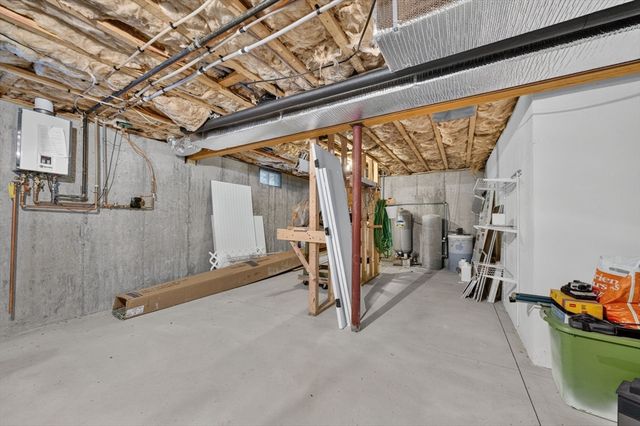 16 Pond Street, Carver, MA 02330