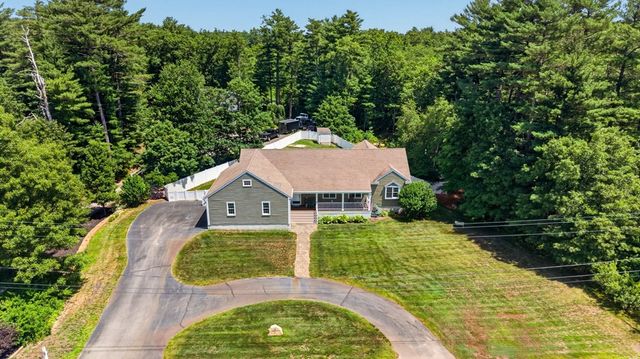 16 Pond Street, Carver, MA 02330