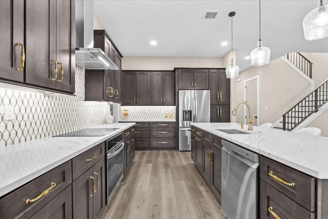 213 W GIDDENS AVENUE, Tampa, FL 33603