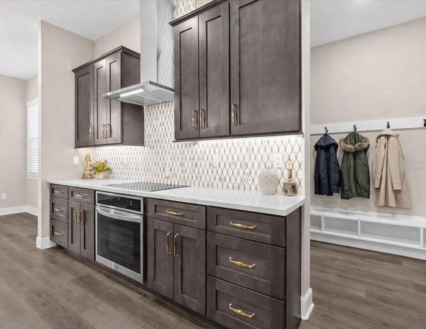 213 W GIDDENS AVENUE, Tampa, FL 33603