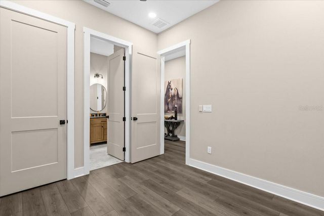 213 W GIDDENS AVENUE, Tampa, FL 33603