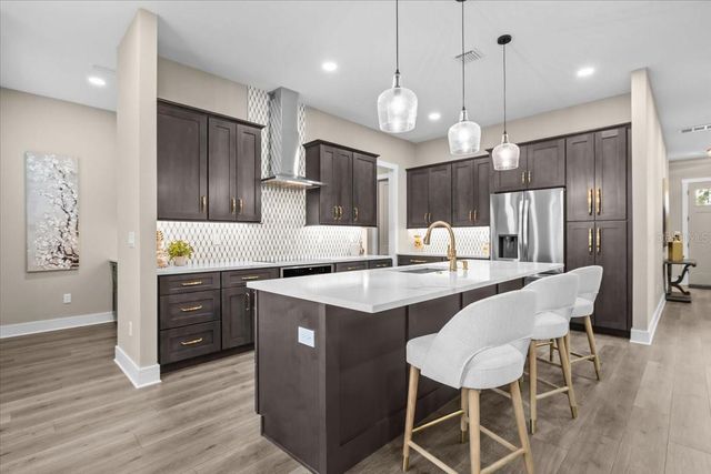 213 W GIDDENS AVENUE, Tampa, FL 33603