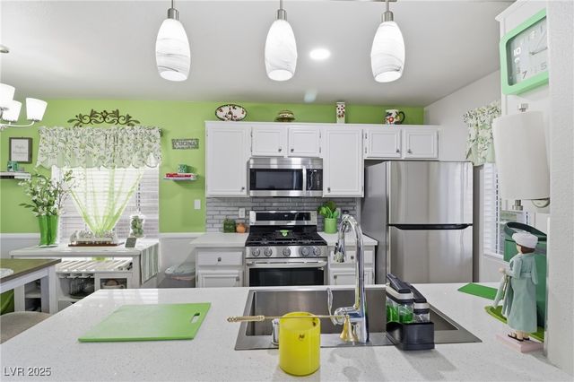 3125 North Buffalo Drive 2114, Las Vegas, NV 89128