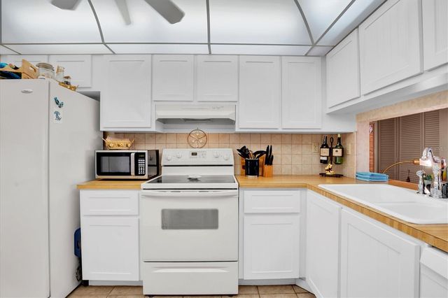 6265 SUN BOULEVARD 107, St Petersburg, FL 33715