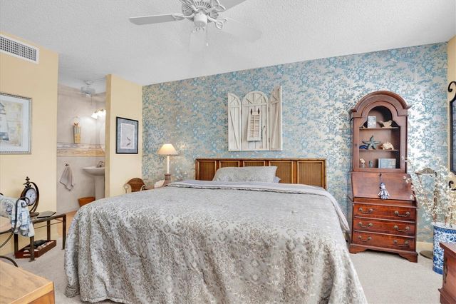 6265 SUN BOULEVARD 107, St Petersburg, FL 33715