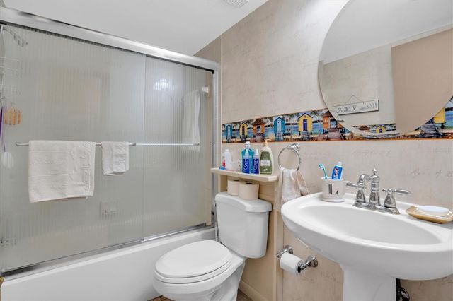 6265 SUN BOULEVARD 107, St Petersburg, FL 33715