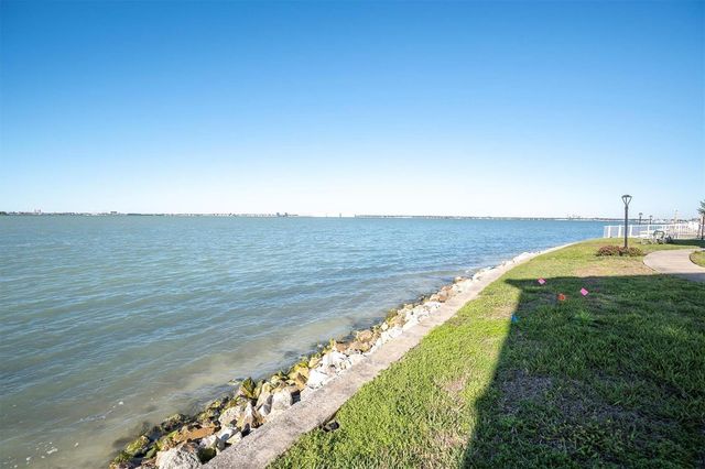 6265 SUN BOULEVARD 107, St Petersburg, FL 33715