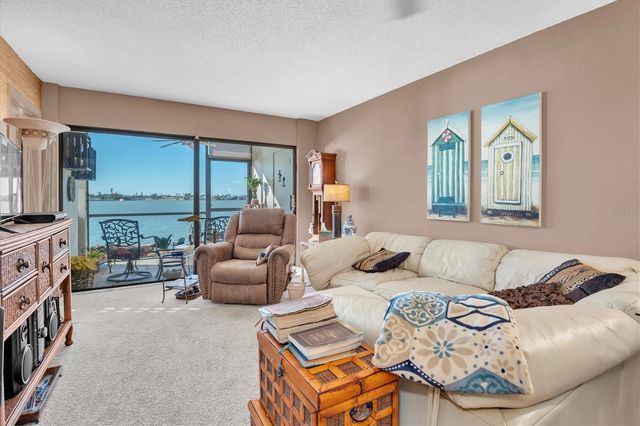 6265 SUN BOULEVARD 107, St Petersburg, FL 33715