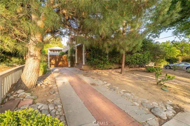 1150 N Indian Hill Boulevard, Claremont, CA 91711