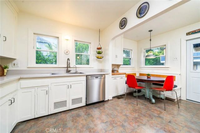 1150 N Indian Hill Boulevard, Claremont, CA 91711