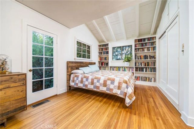 1150 N Indian Hill Boulevard, Claremont, CA 91711