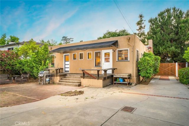 1150 N Indian Hill Boulevard, Claremont, CA 91711