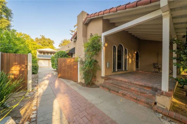 1150 N Indian Hill Boulevard, Claremont, CA 91711