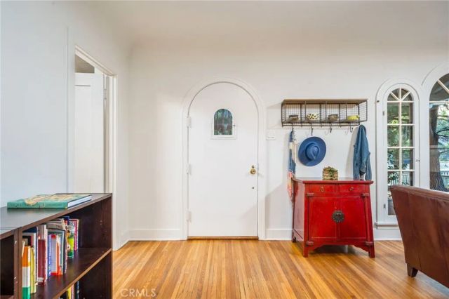 1150 N Indian Hill Boulevard, Claremont, CA 91711
