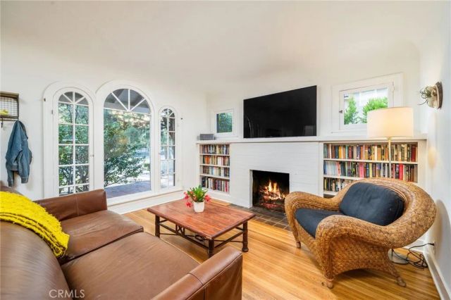 1150 N Indian Hill Boulevard, Claremont, CA 91711