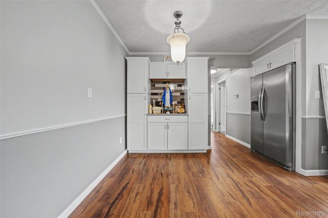 34821 Valleyview Dr. Drive D7, Sterling Heights, MI 48312