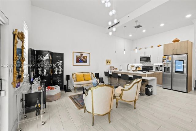 808 NW 44th Ter, Plantation, FL 33317