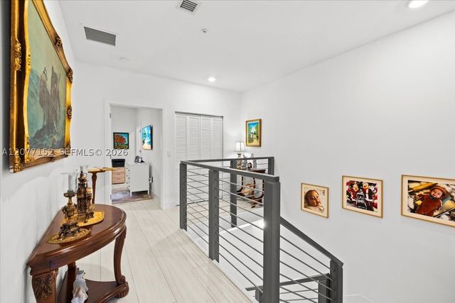 808 NW 44th Ter, Plantation, FL 33317
