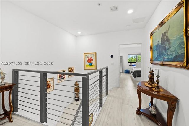 808 NW 44th Ter, Plantation, FL 33317