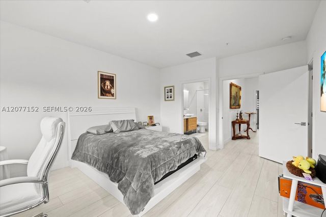 808 NW 44th Ter, Plantation, FL 33317