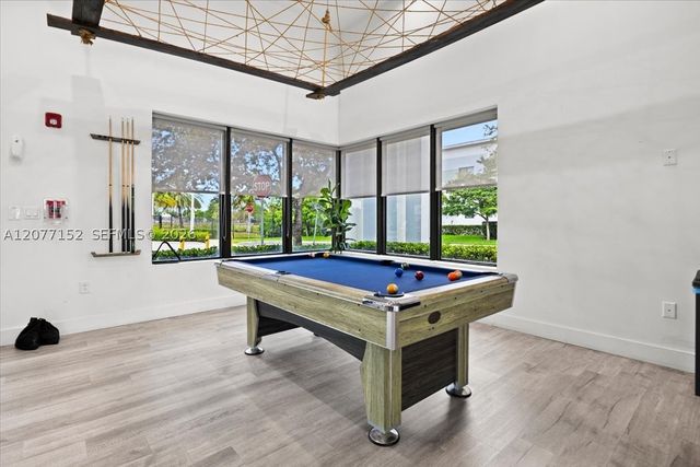 808 NW 44th Ter, Plantation, FL 33317