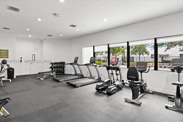 808 NW 44th Ter, Plantation, FL 33317