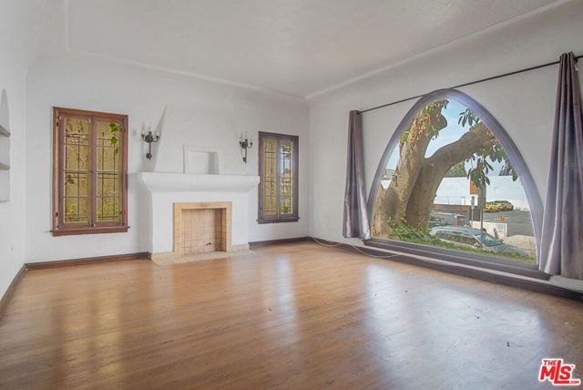 712 S Stanley Avenue, Los Angeles, CA 90036