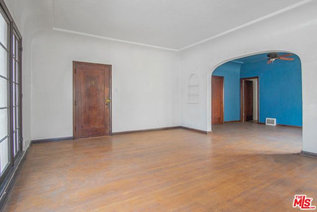 712 S Stanley Avenue, Los Angeles, CA 90036