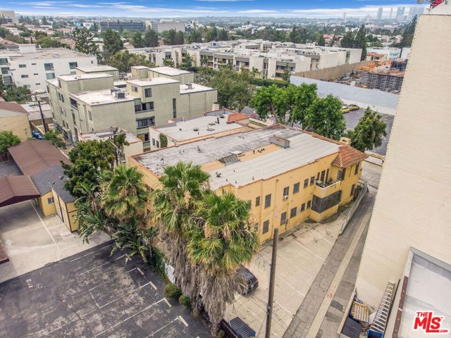 712 S Stanley Avenue, Los Angeles, CA 90036