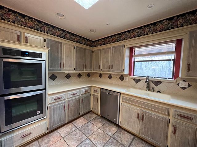 6505 NW 94th Street, Oklahoma City, OK 73162