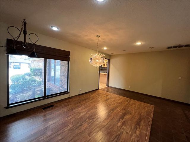 6505 NW 94th Street, Oklahoma City, OK 73162