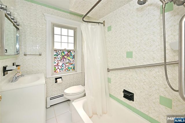 264 Morse Avenue, Wyckoff, NJ 07481