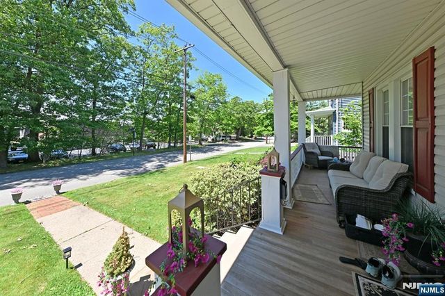 264 Morse Avenue, Wyckoff, NJ 07481