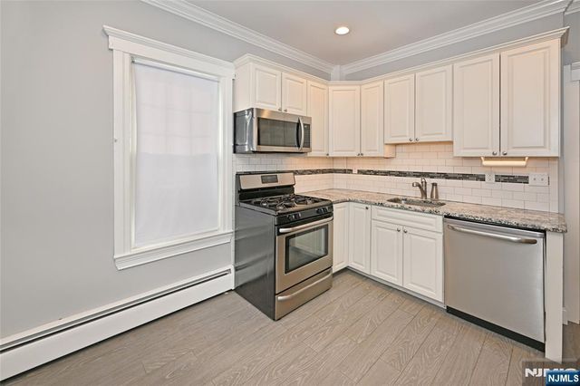 264 Morse Avenue, Wyckoff, NJ 07481
