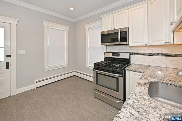 264 Morse Avenue, Wyckoff, NJ 07481
