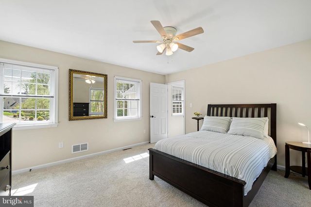 404 E HAWTHORNE CT E, Hockessin, DE 19707