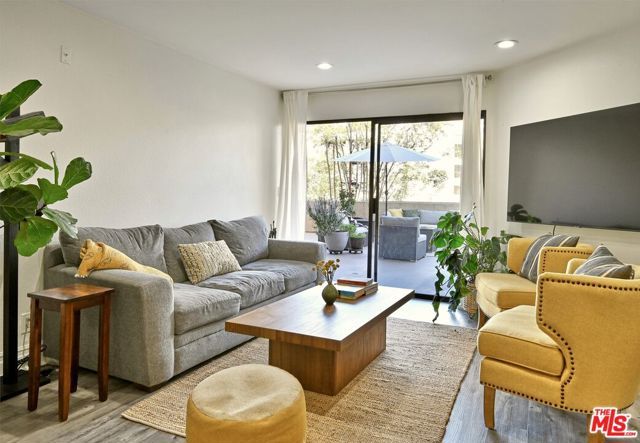 4499 Via Marisol 120B, Los Angeles, CA 90042