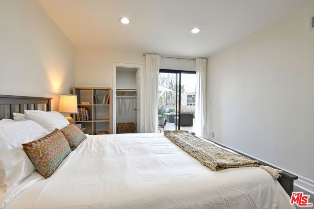 4499 Via Marisol 120B, Los Angeles, CA 90042