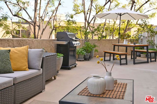 4499 Via Marisol 120B, Los Angeles, CA 90042