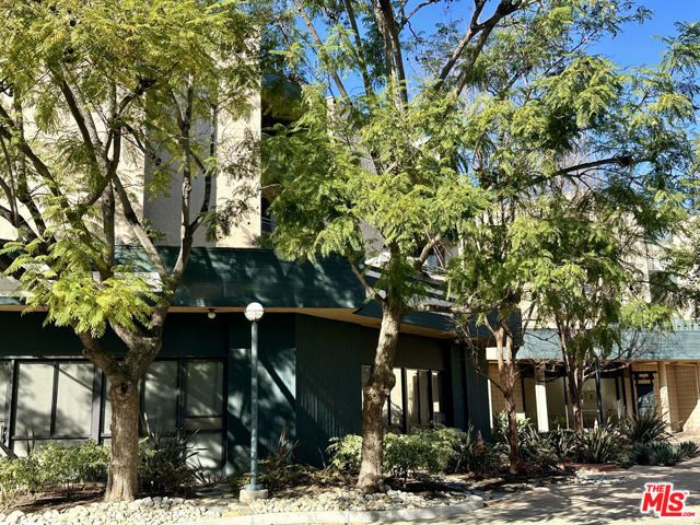 4499 Via Marisol 120B, Los Angeles, CA 90042