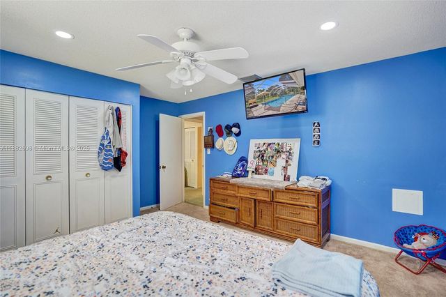 1021 Grandview Blvd, Fort Pierce, FL 34982