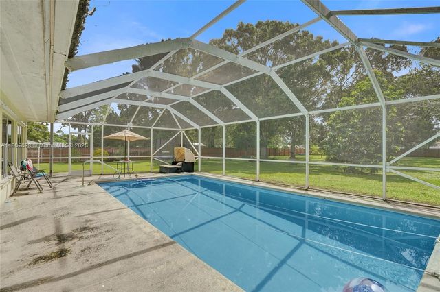 1021 Grandview Blvd, Fort Pierce, FL 34982