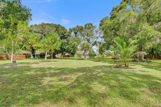 1021 Grandview Blvd, Fort Pierce, FL 34982