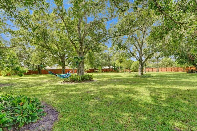 1021 Grandview Blvd, Fort Pierce, FL 34982