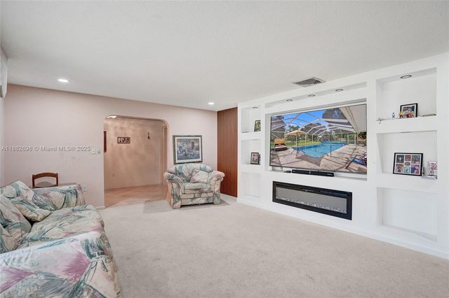 1021 Grandview Blvd, Fort Pierce, FL 34982