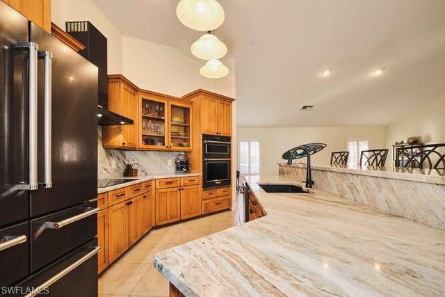 21067 Saint Peters DR, Fort Myers Beach, FL 33931