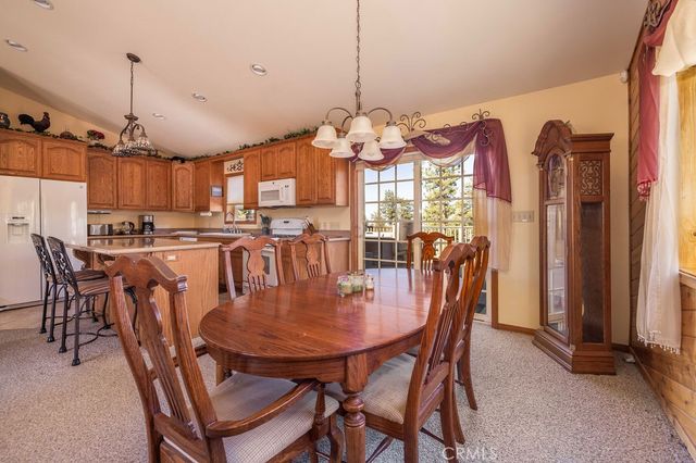43942 Rainbow Lane, Angelus Oaks, CA 92305