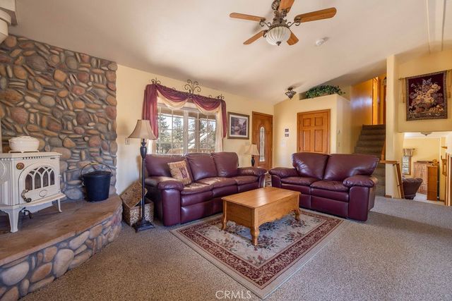 43942 Rainbow Lane, Angelus Oaks, CA 92305